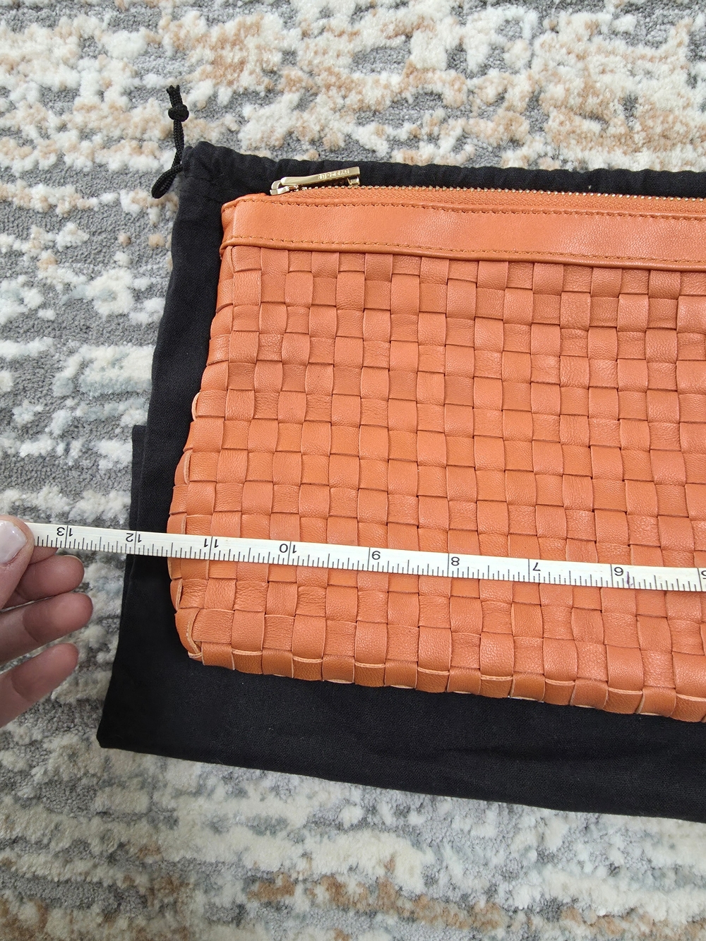 Uterqüe Woven Leather Clutch in Burnt Orange - Picture 3 of 7